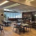 Hotel Queen's - Zebra Centre