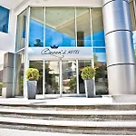 Queen's - Zebra Centre 4* Szkopje