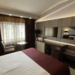 Queen's - Zebra Centre Hotel Skopje