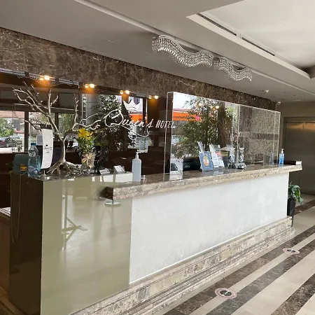 Queen's - Zebra Centre 4* Skopje