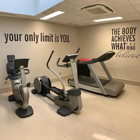 Queen's - Zebra Centre 4*