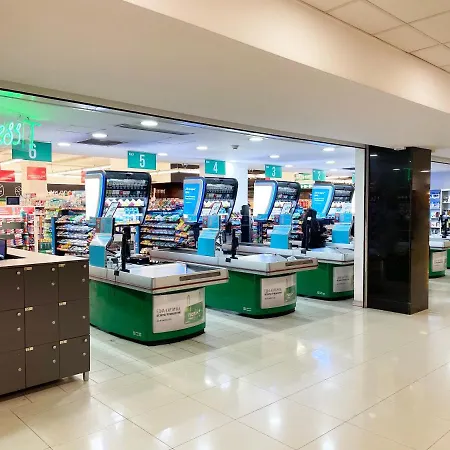 Ξενοδοχείο Queen's - Zebra Centre 4*