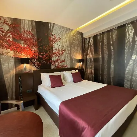 Queen's - Zebra Centre Hotel Skopje