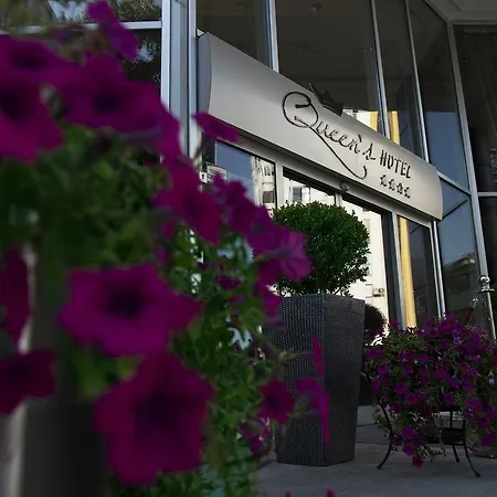 Hotel Queen's - Zebra Centre Skopje