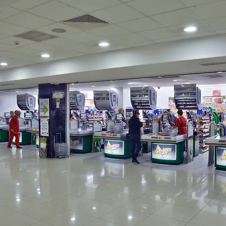 Queen's - Zebra Centre Hotel