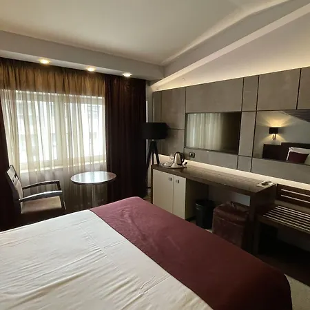 Queen's - Zebra Centre Hotel Skopje