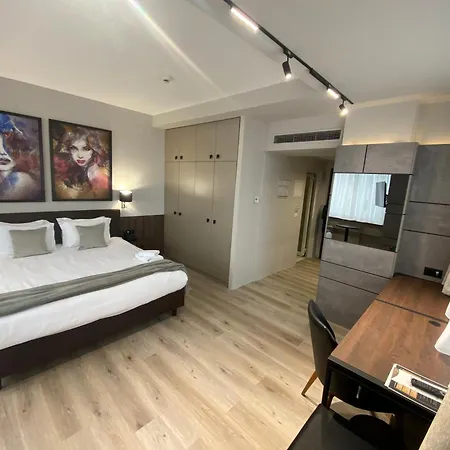 Queen's - Zebra Centre Ξενοδοχείο 4*