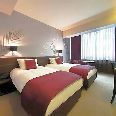 Queen's - Zebra Centre 4*