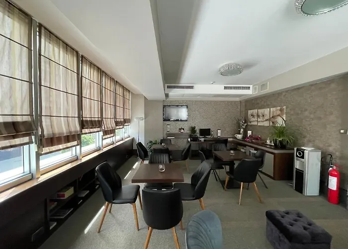 Queen's - Zebra Centre Ξενοδοχείο Σκόπια