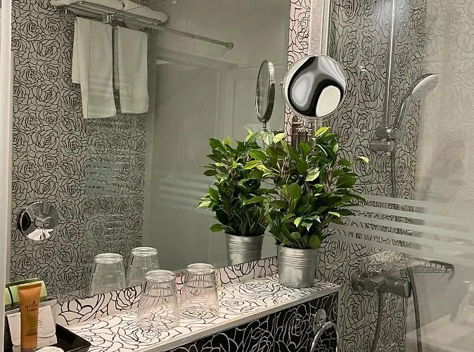 Queen's - Zebra Centre Σκόπια