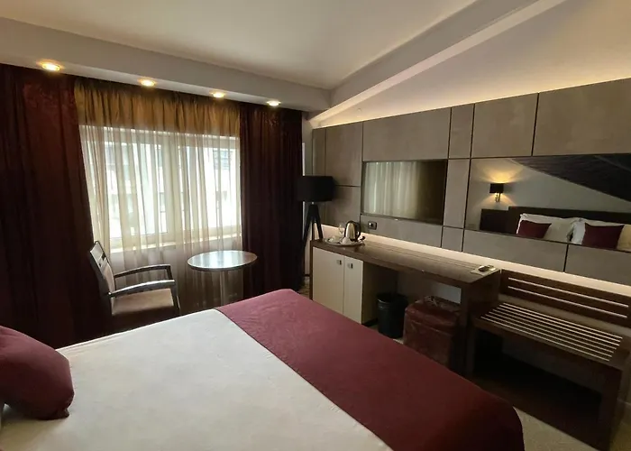 Queen's - Zebra Centre