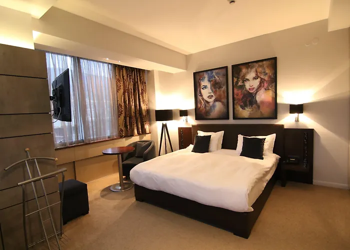 Queen's - Zebra Centre Ξενοδοχείο 4*