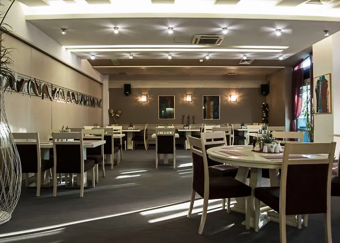 Queen's - Zebra Centre 4*