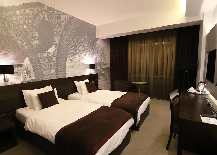 Hotel Queen's - Zebra Centre Skopje